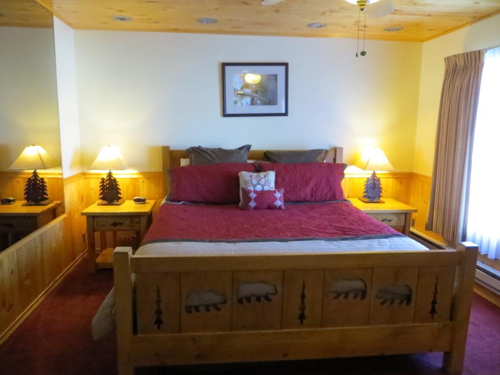 Studio met Queensize Bed en Slaapbank