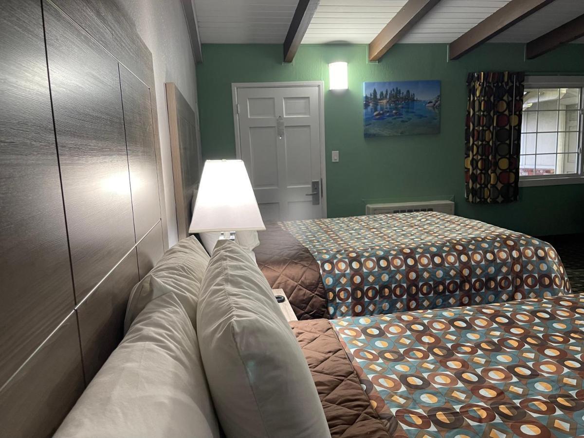 Queen Room with Two Queen Beds