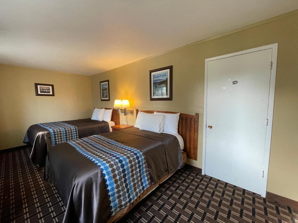 Family Suite Kitchenette
