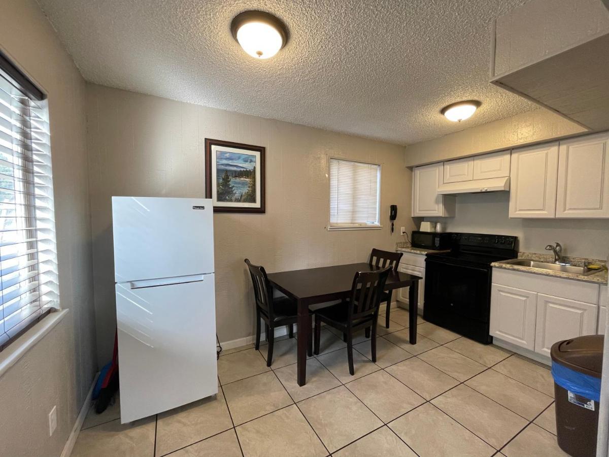 Family Suite Kitchenette