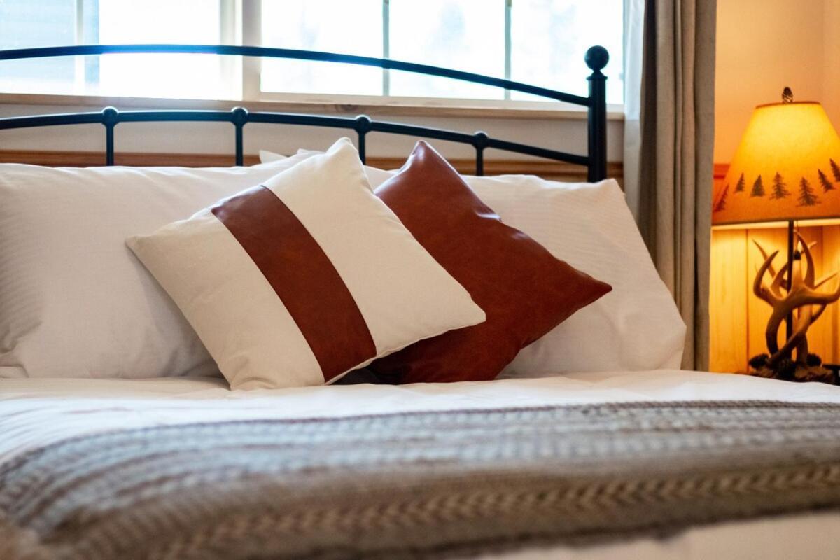 Studio Apartment Queen Bed