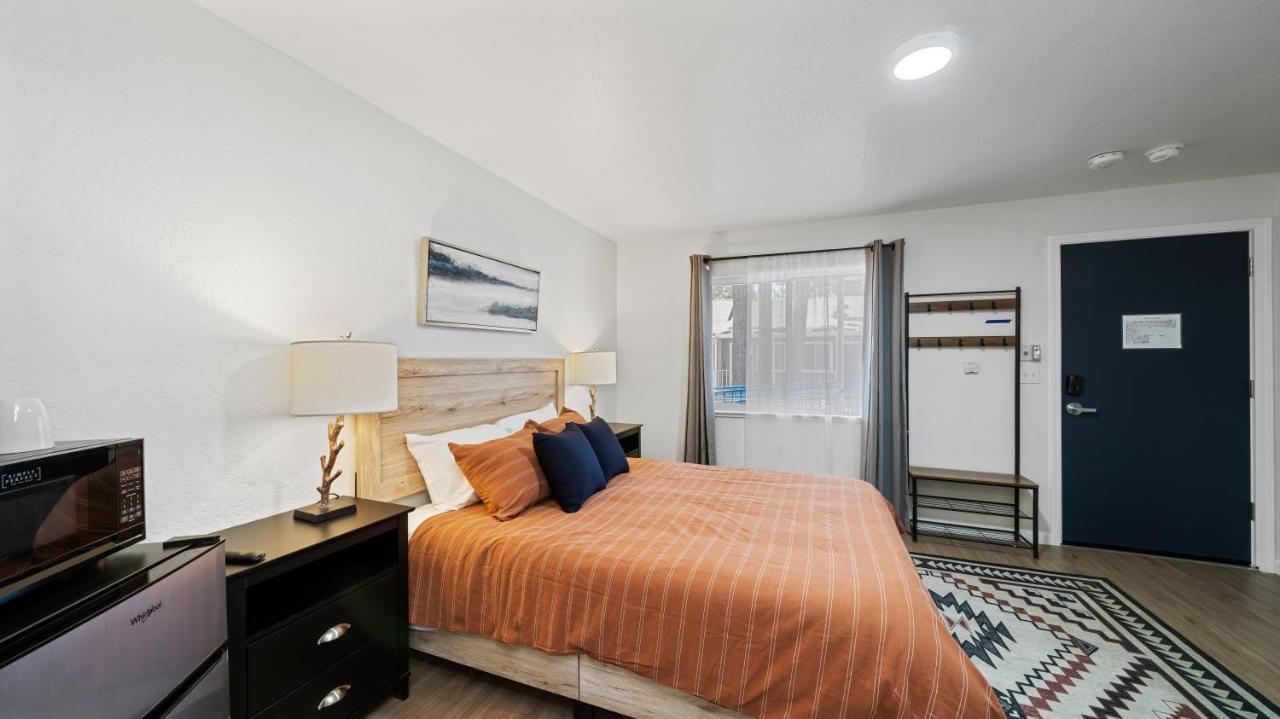 Queen Room - Disability Access,1490206981:JPEG