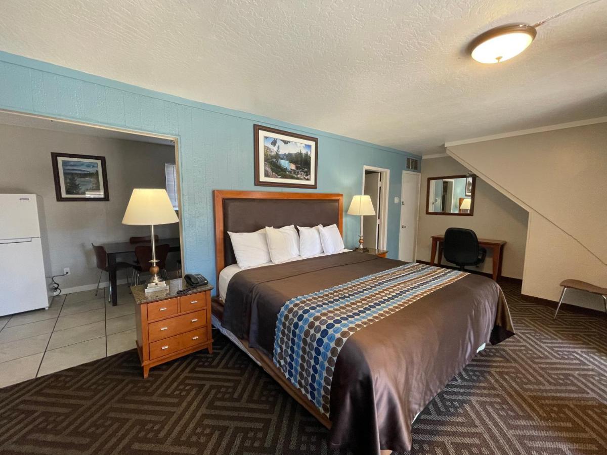 Family Suite Kitchenette