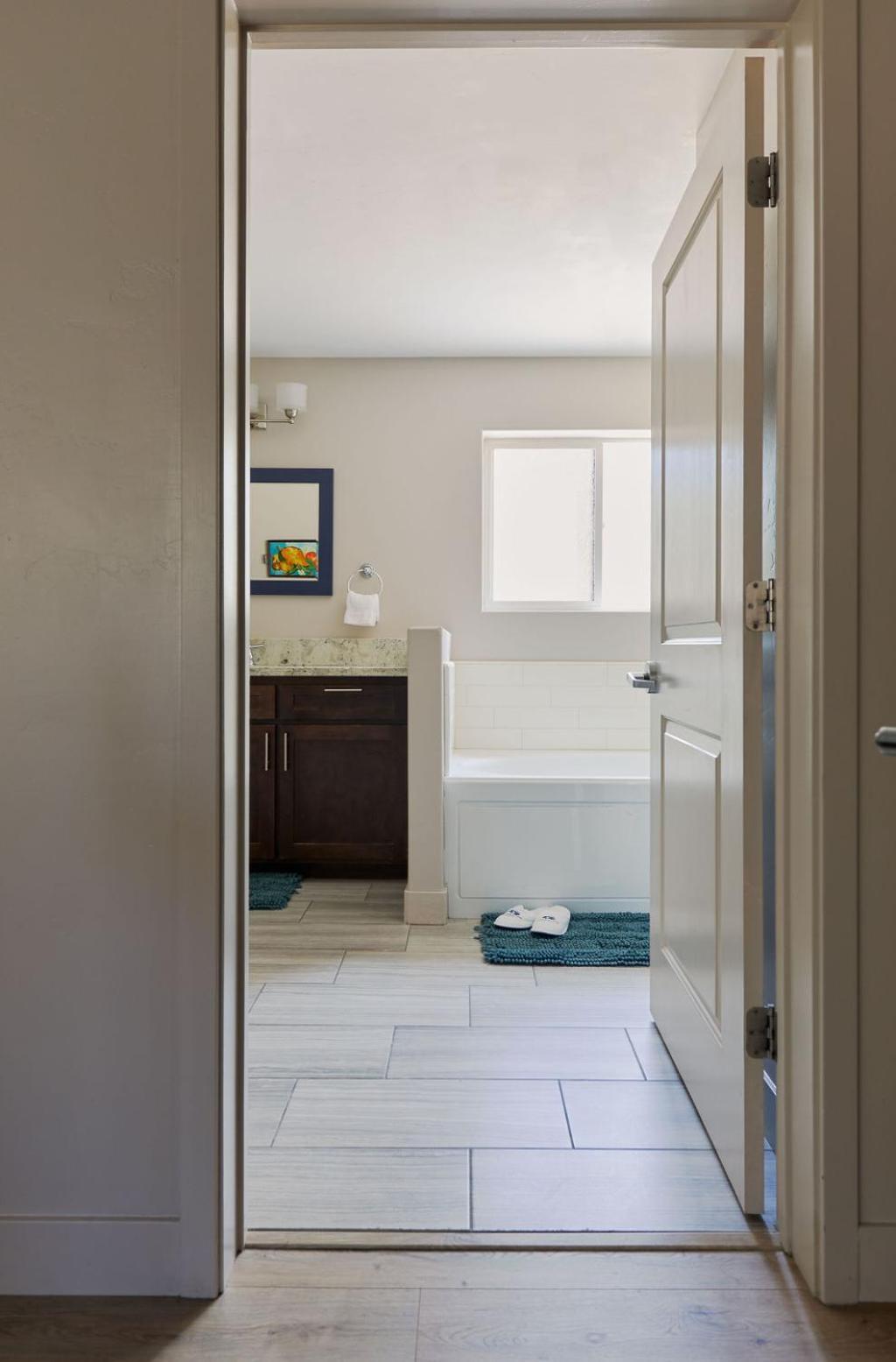 Superior King Suite