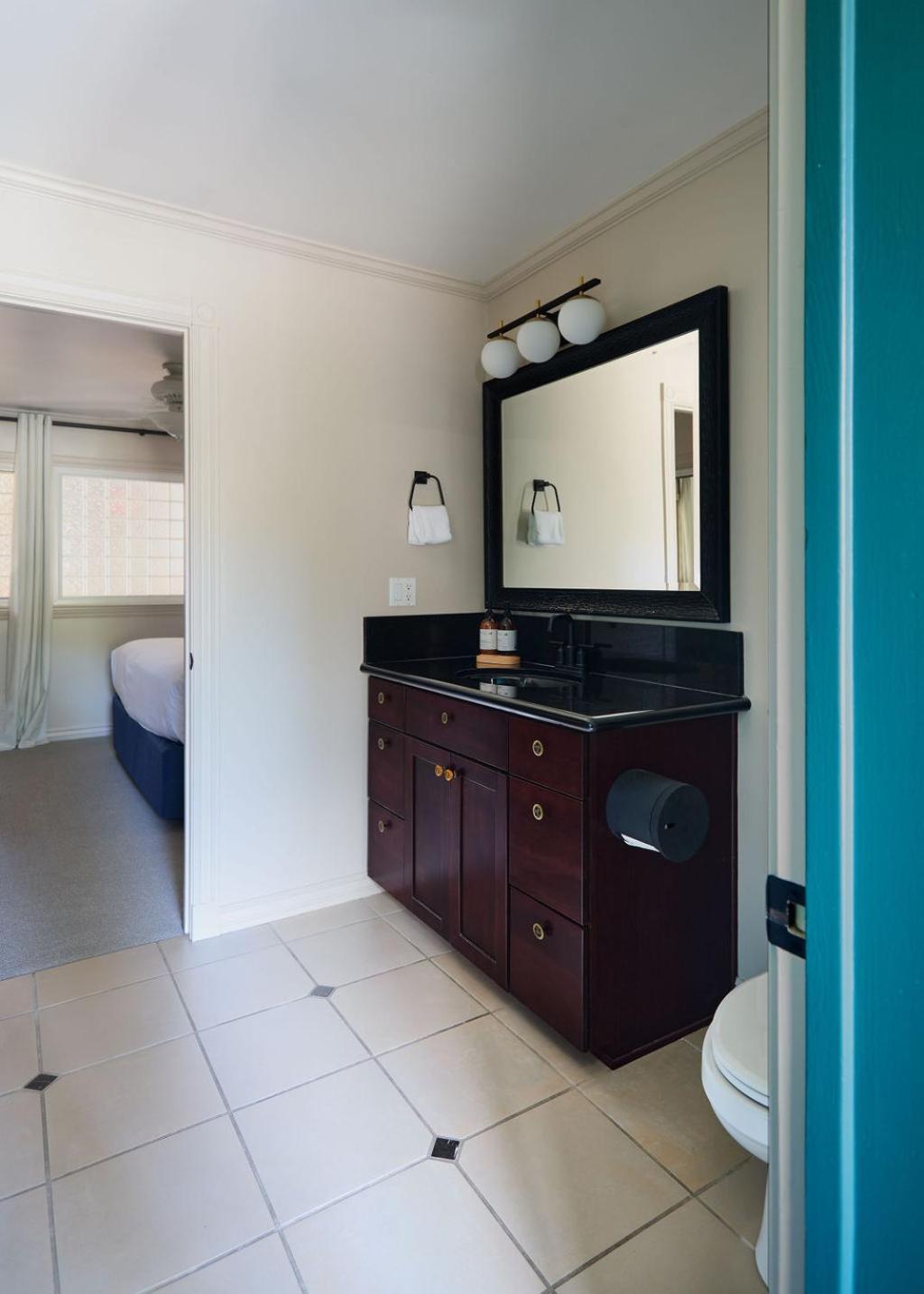 Deluxe Family Suite