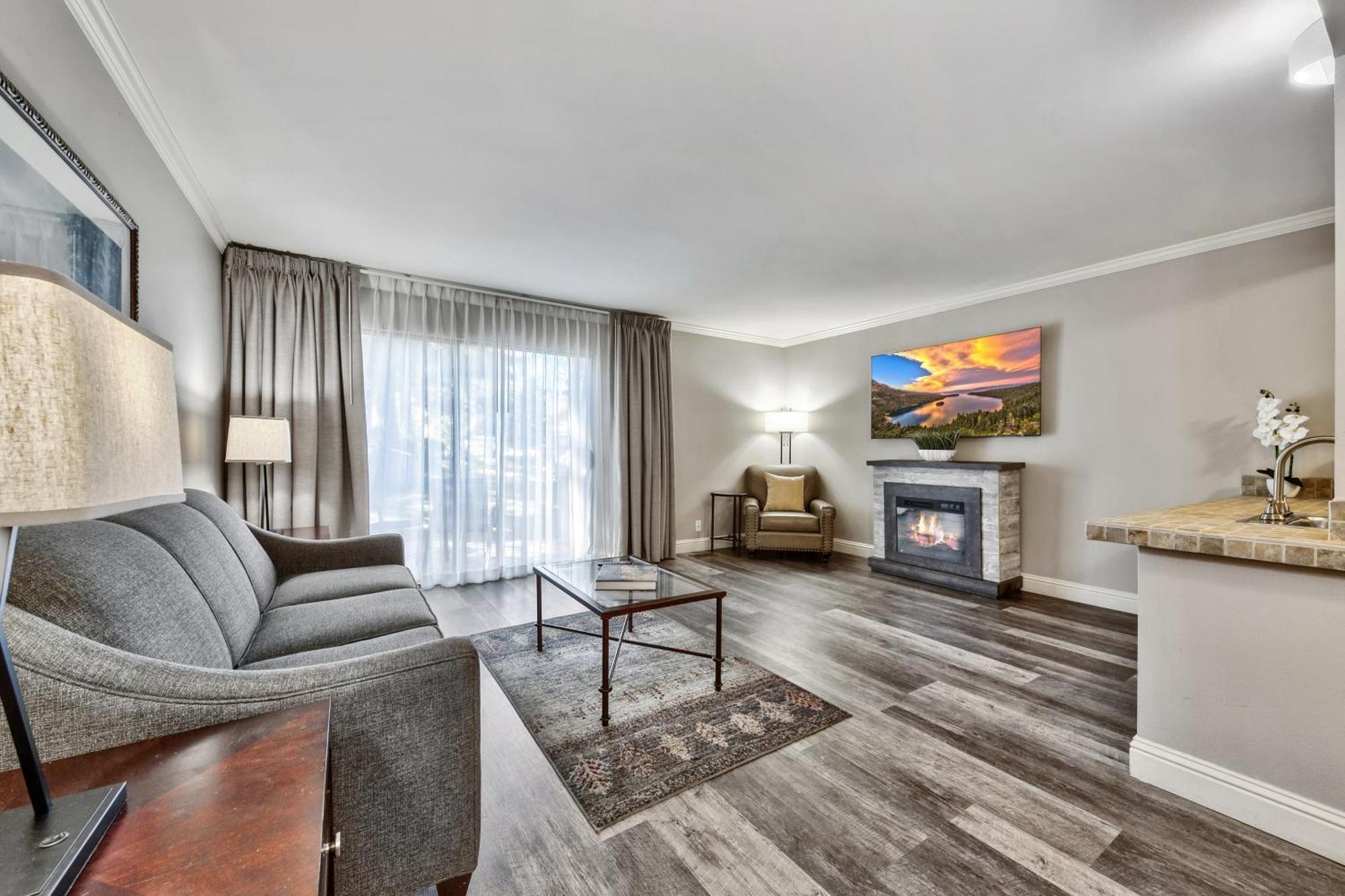 ADA One Bedroom Suite