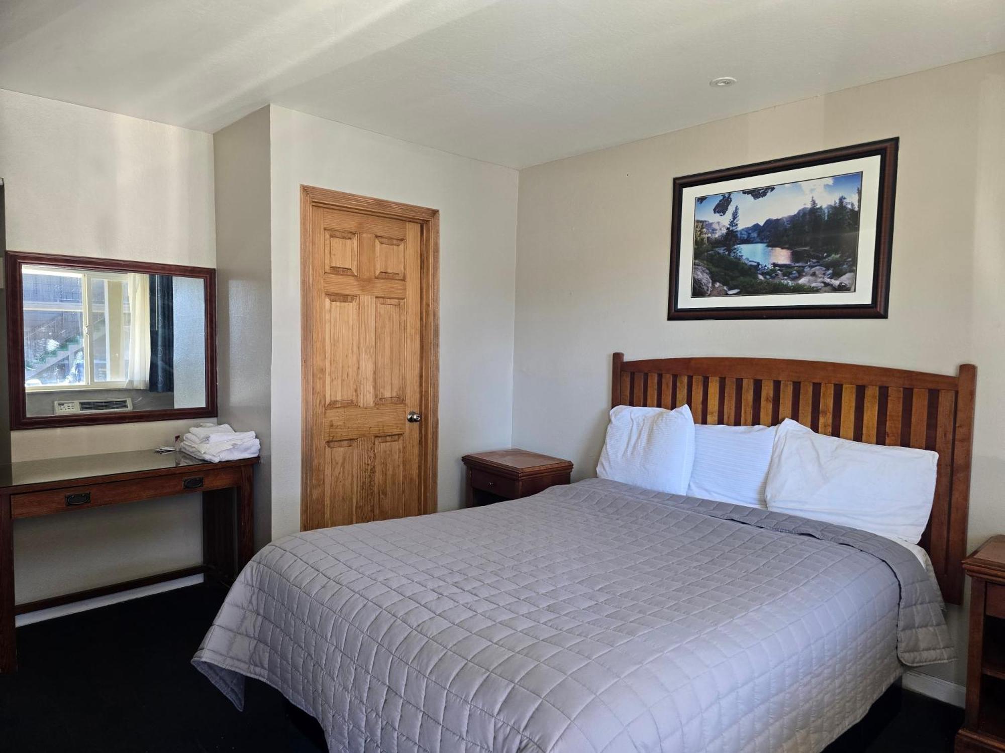Queen Room