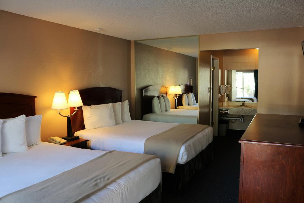 Double Queen Room Non Smoking