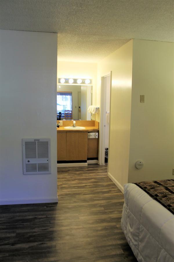 Deluxe King Room,547197000:JPEG