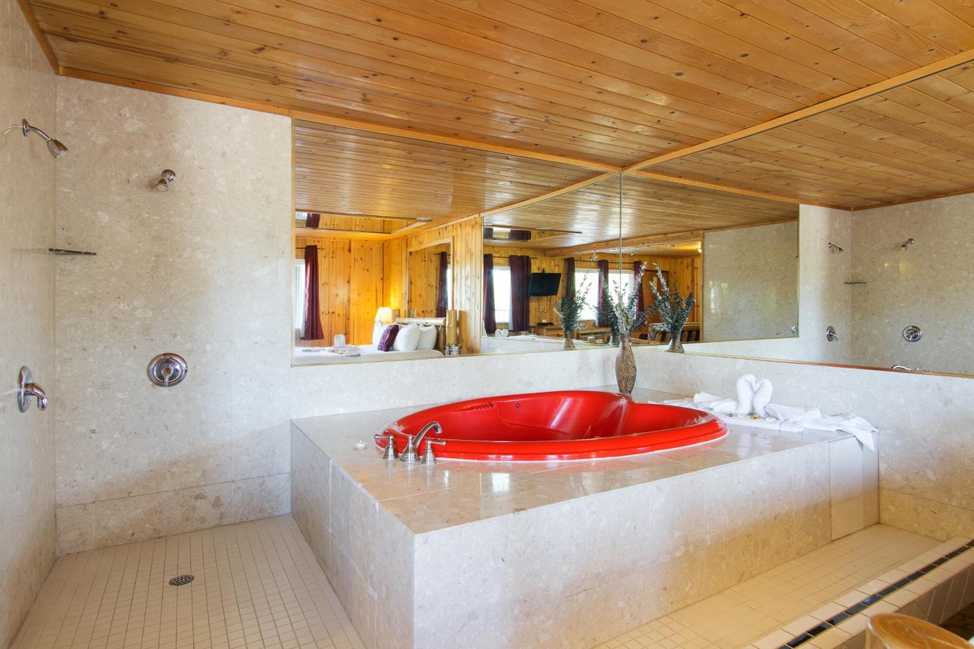 Superior King Room Spa Bath
