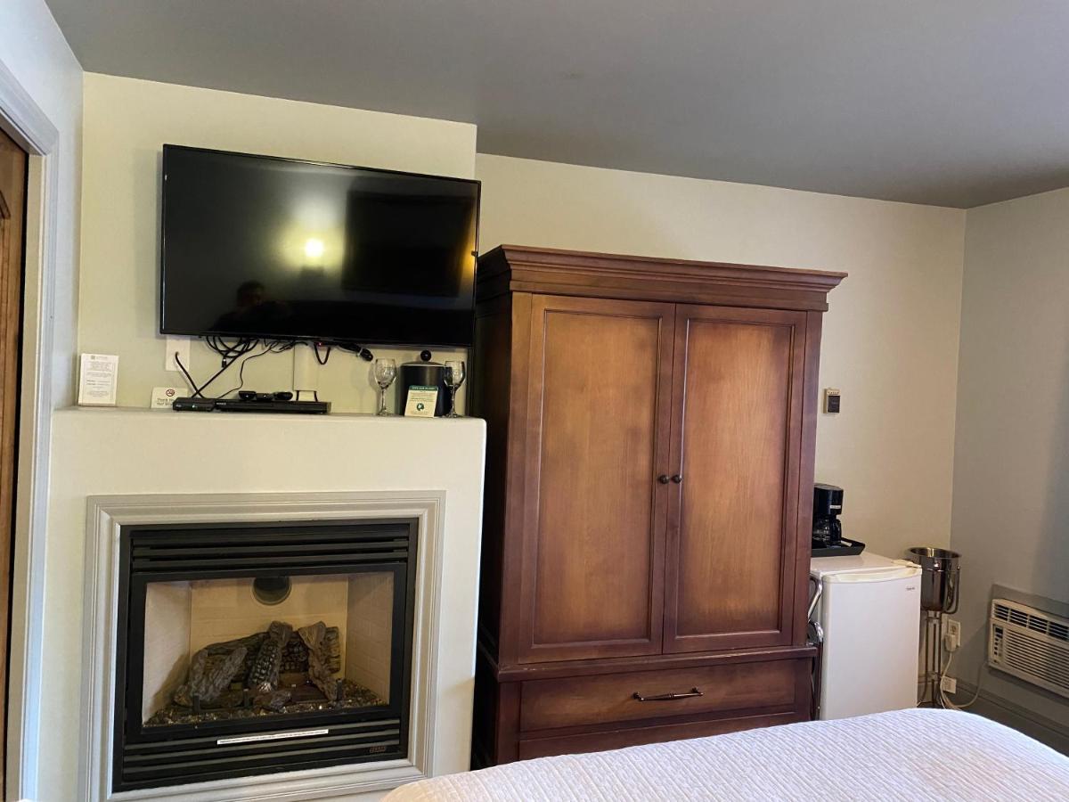 Queen Room Spa Bath