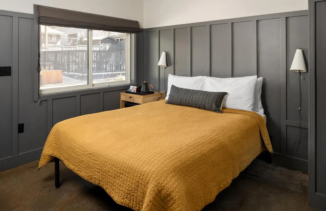 The Coachman Hotel-1