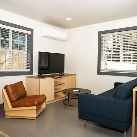 The Coachman Hotel-2