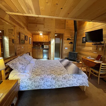 Holly'S Place-3